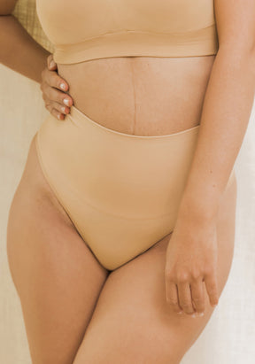 Seamless Postpartum Hipster Compression Thong